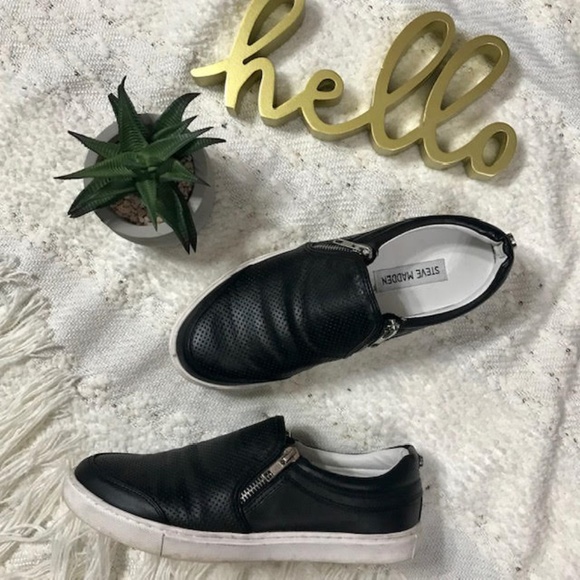 Steve Madden Shoes - Steve Madden 'Ellias' black perforated sneakers